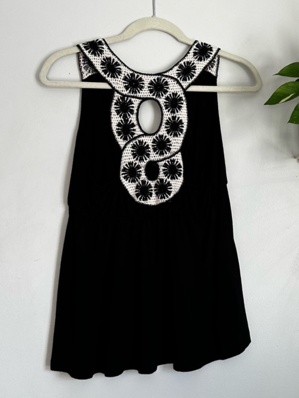 VENUS Black Top with White Crochet Detail v neck size medium summer trending